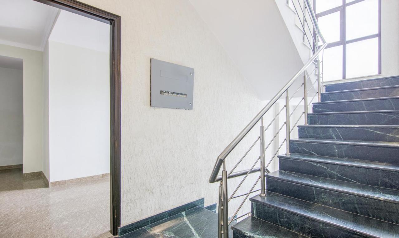 Treebo Swastika Premium Hotel Noida Ngoại thất bức ảnh