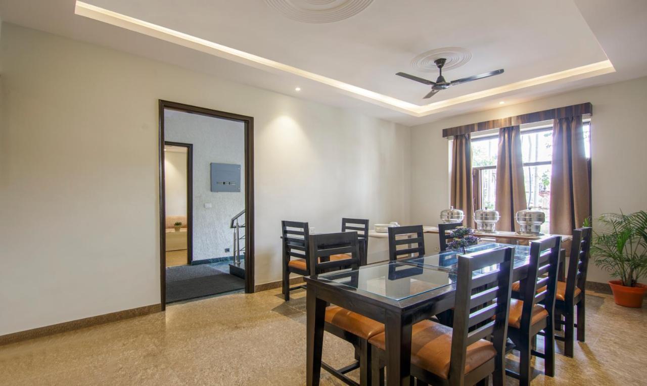 Treebo Swastika Premium Hotel Noida Ngoại thất bức ảnh
