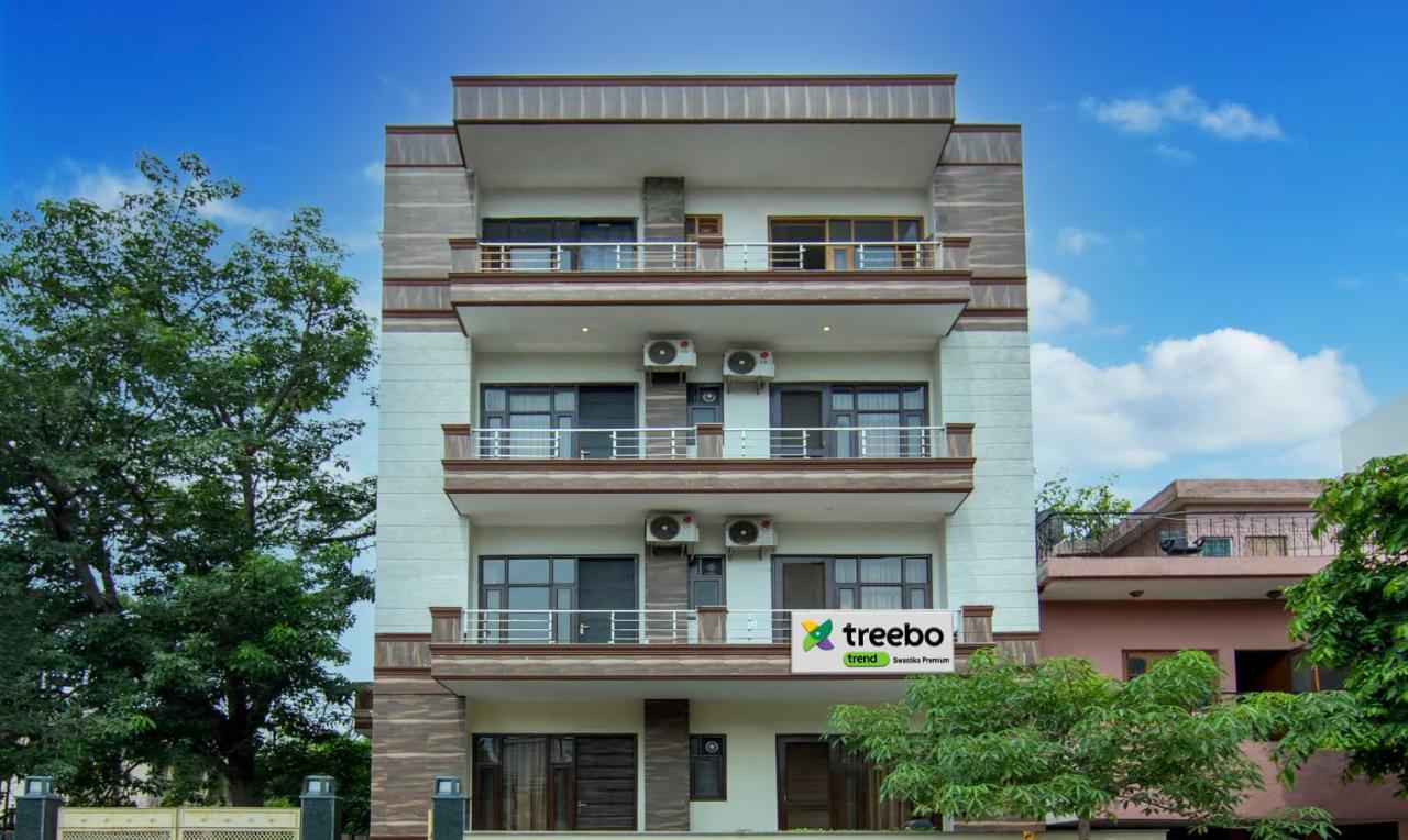 Treebo Swastika Premium Hotel Noida Ngoại thất bức ảnh